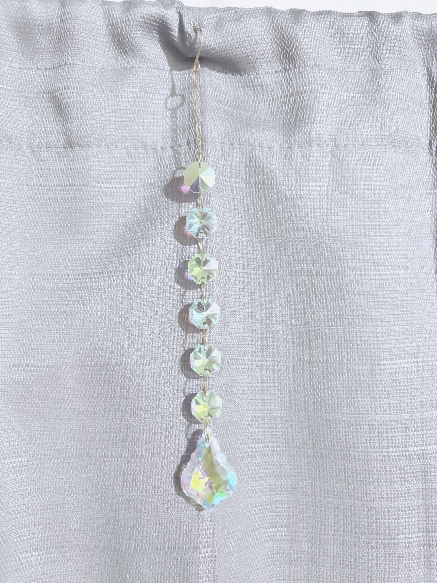 Crystal Drop Rainbow Maker 🔮